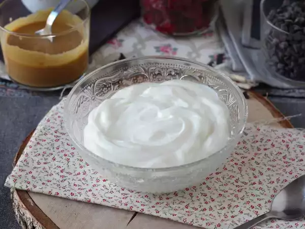 Resep Bagaimana cara membuat skyr buatan sendiri? resep yang mudah dan ekonomis!