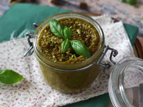 Resep Pistachio pesto, saus yang mudah dan lezat