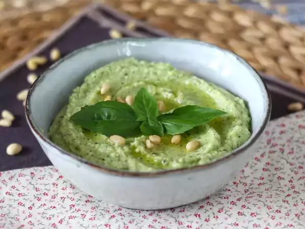 Resep Pesto cukini, resep cepat dan lezat tanpa dimasak