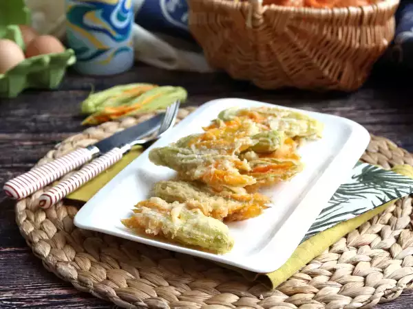 Resep Bunga zucchini goreng, resep adonan dengan air soda
