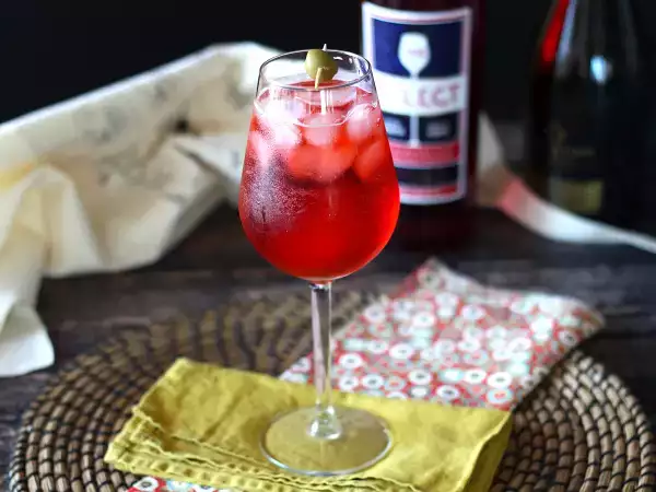 Resep Venetian spritz, resep asli yang disiapkan dengan select