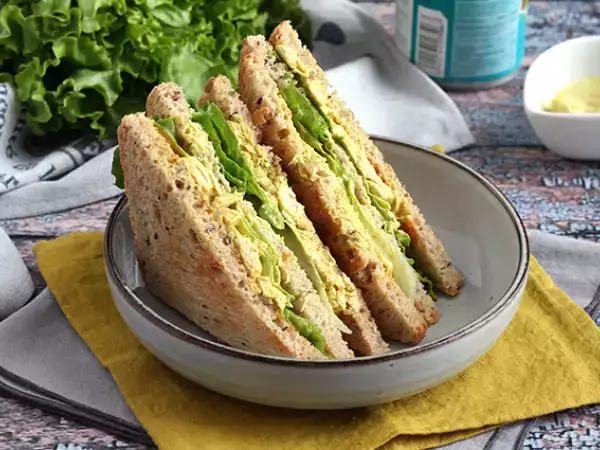 Resep Sandwich klub kari ayam