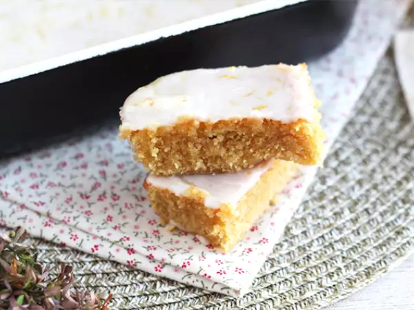 Resep Brownies lemon dan oatmeal dengan glasir lemon