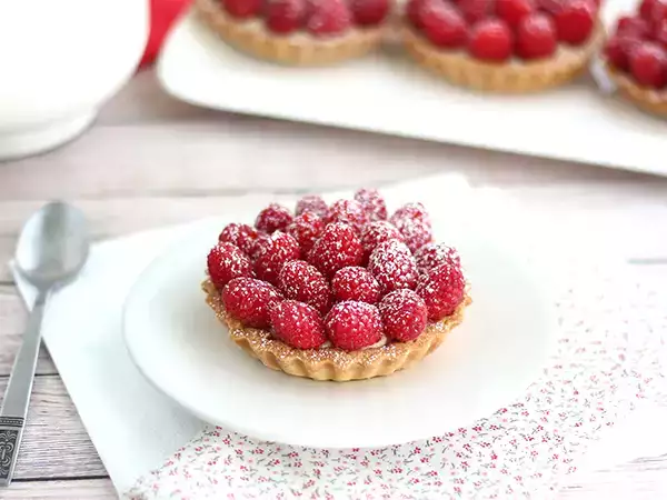Resep Tartlet raspberry yang cepat dan mudah