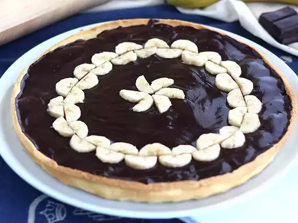 Resep Tart pisang dan cokelat (langkah demi langkah)