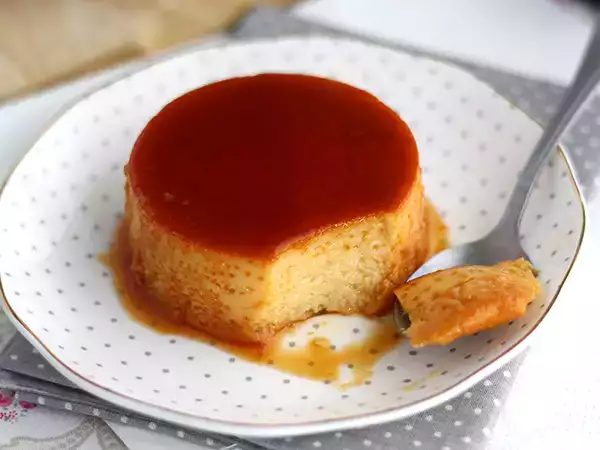 Resep Flan dengan susu kental manis