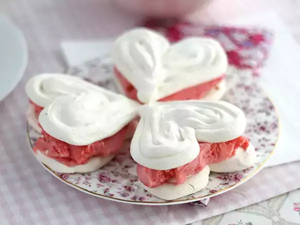 Resep Vacherin hari valentine yang cepat
