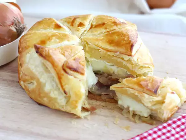 Resep Kue puff pastry camembert ham dan bawang bombay