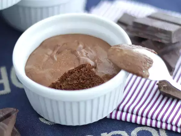 Resep Mousse cokelat yang lapang