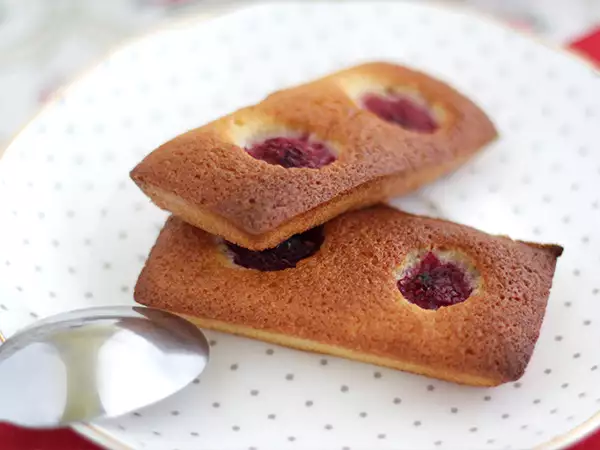 Resep Puding raspberry yang sangat mudah!