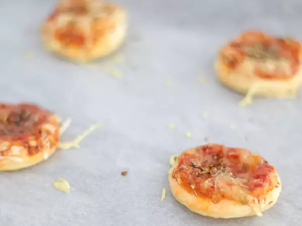 Resep Pizza mini dengan puff pastry