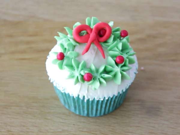 Kue mangkuk yang dihias untuk Natal - Persiapan langkah 15