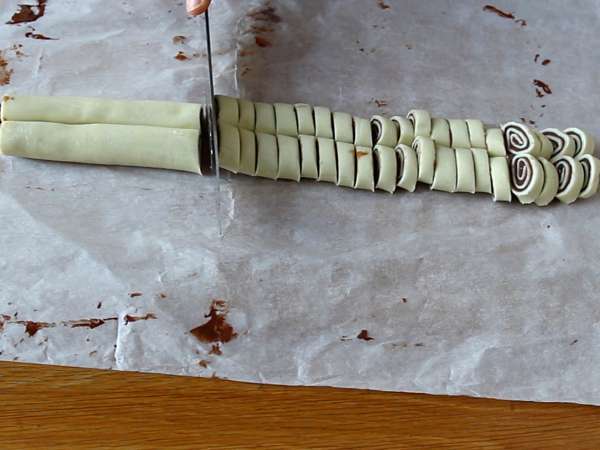 Kue puff pastry hati untuk Hari Valentine - Persiapan langkah 5