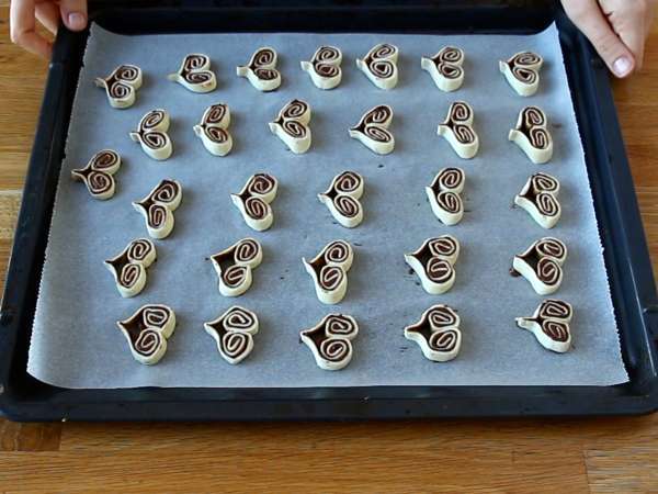 Kue puff pastry hati untuk Hari Valentine - Persiapan langkah 7