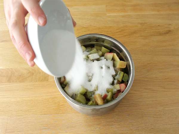 Tart rhubarb yang mudah - Persiapan langkah 1