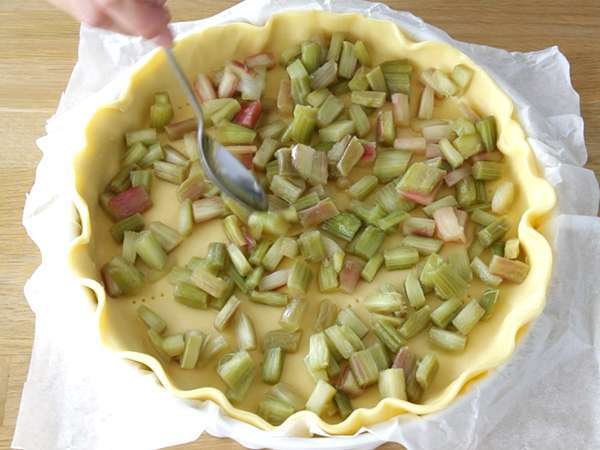 Tart rhubarb yang mudah - Persiapan langkah 3