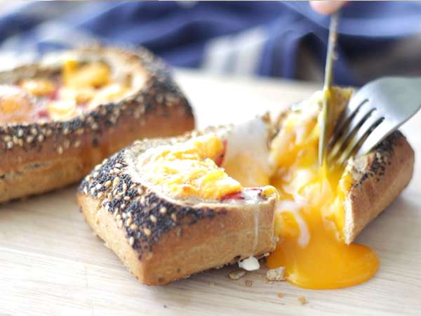 Perahu telur dengan chorizo dan keju - Persiapan langkah 5