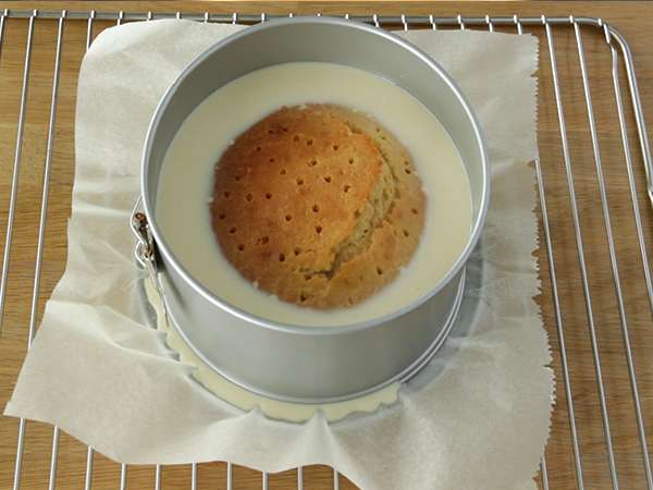 Kue tiga susu Tres Leches - Persiapan langkah 9