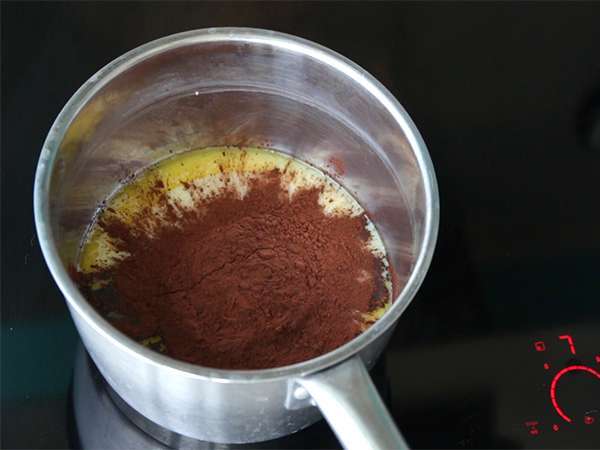 Brigadeiro, penganan kecil khas Brasil - Persiapan langkah 1