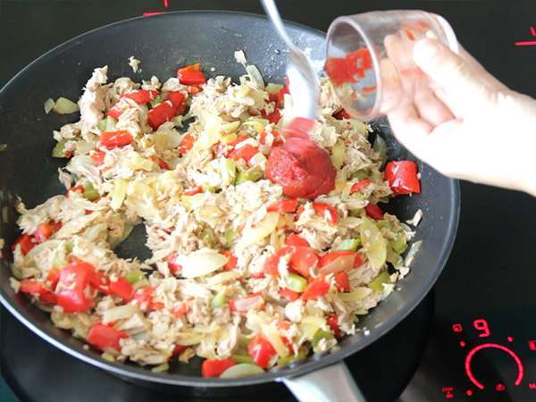 Empanada tuna Spanyol - Persiapan langkah 4