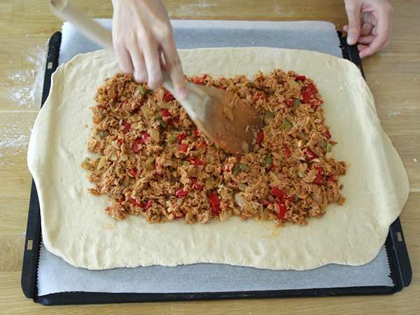 Empanada tuna Spanyol - Persiapan langkah 9