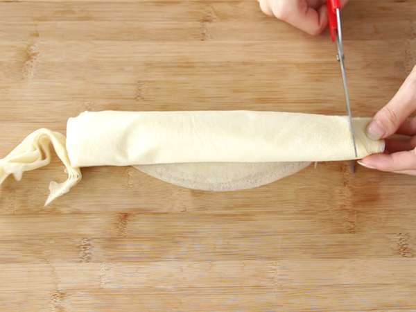 Briouats dengan almond, kue-kue oriental kecil - Persiapan langkah 3