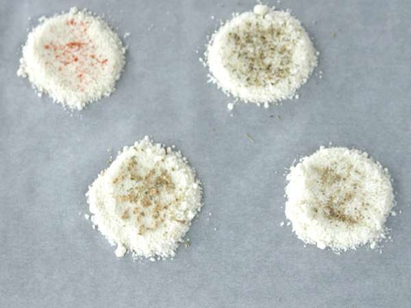 Keripik parmesan dengan bumbu dan rempah-rempah - Persiapan langkah 2