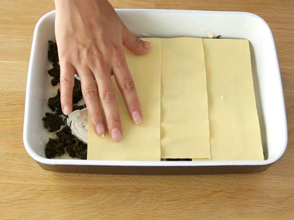 Lasagna bayam dan keju kambing - Persiapan langkah 3