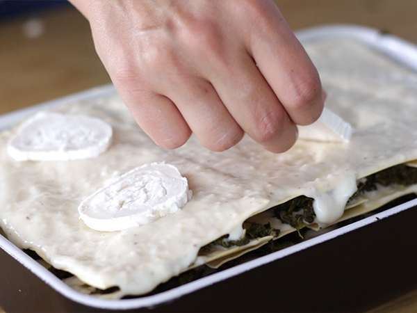 Lasagna bayam dan keju kambing - Persiapan langkah 4