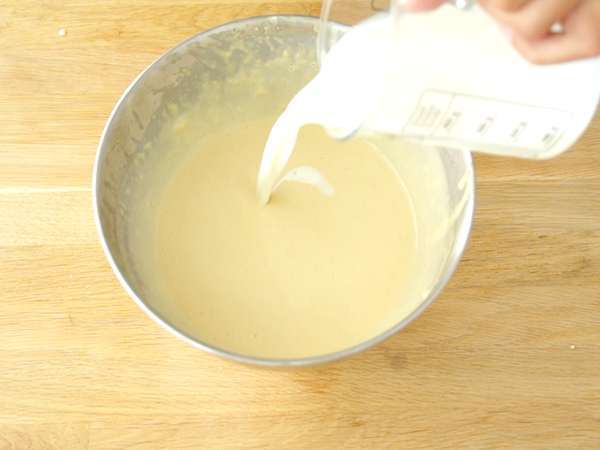 Adonan pancake yang cepat dan mudah - Persiapan langkah 3