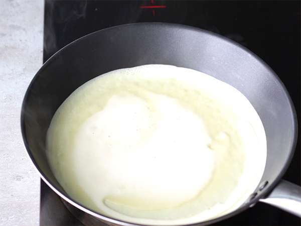 Adonan pancake yang cepat dan mudah - Persiapan langkah 4