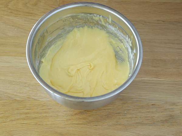 Kue Basque, resepnya dijelaskan secara rinci - Persiapan langkah 5