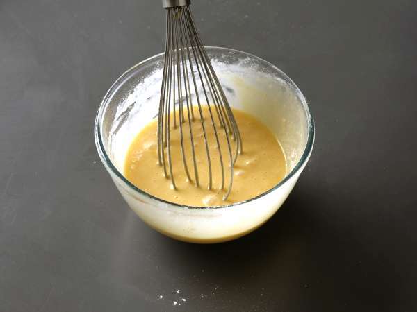 Kue cokelat yang mudah dan lembap - Persiapan langkah 1