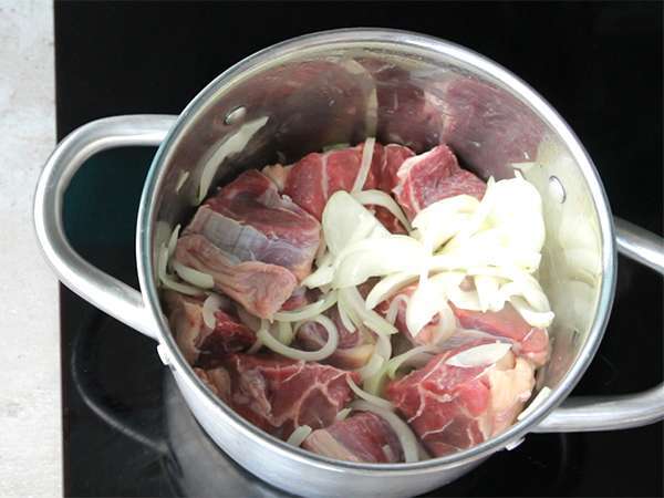 Daging sapi bourguignon - Persiapan langkah 1