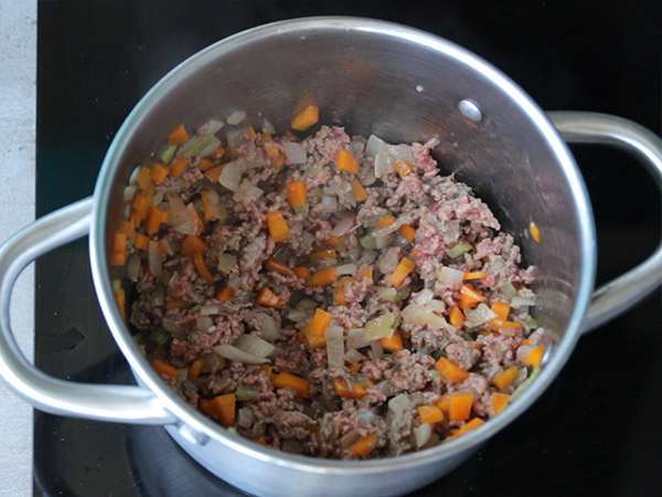 Saus bolognese, resep yang sesungguhnya! - Persiapan langkah 3