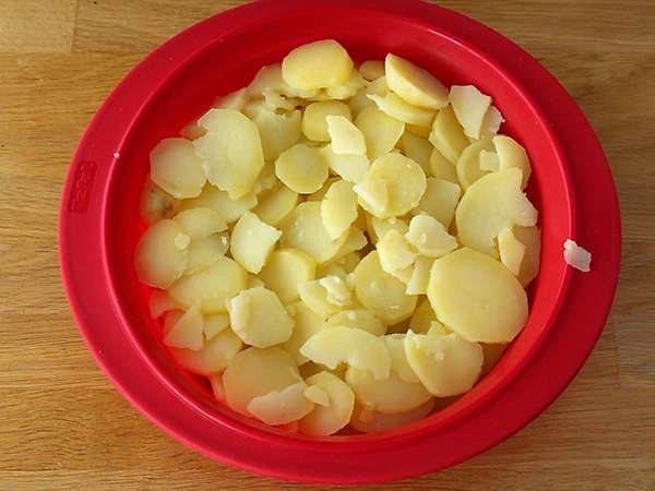 Tatin Tart Kentang dan Kantal - Persiapan langkah 3