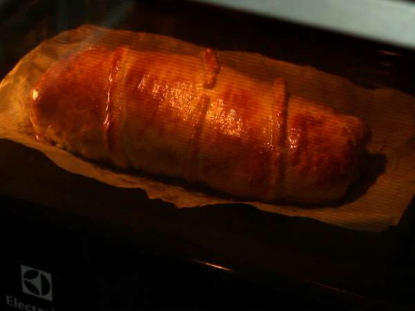 Tenderloin daging babi dalam kerak, selangkah demi selangkah - Persiapan langkah 5
