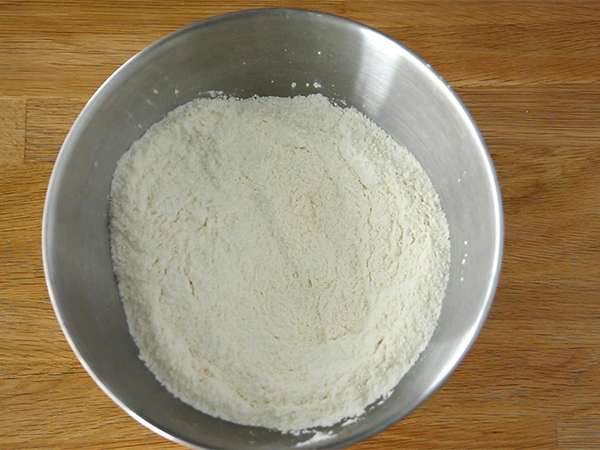 Breton jauh dengan plum - Persiapan langkah 1