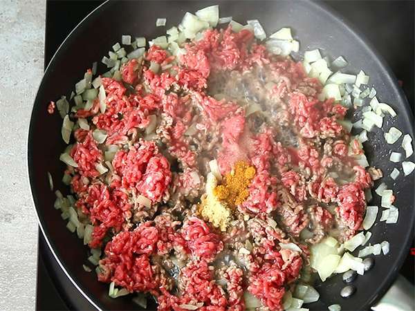 Daging sapi samoussas - Persiapan langkah 1