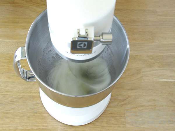 Meringue lolipop - Persiapan langkah 1