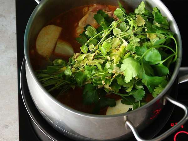 Couscous ayam tradisional Maroko - Persiapan langkah 3