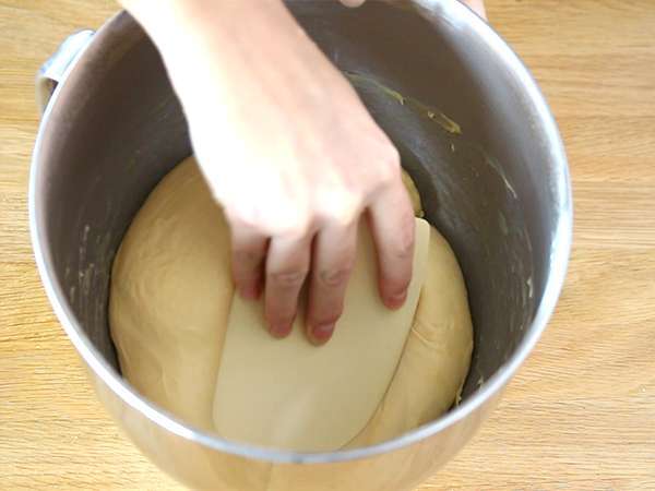 Brioche des rois selangkah demi selangkah - Persiapan langkah 4