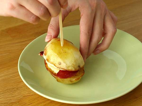 Sandwich raclette kentang - Persiapan langkah 4