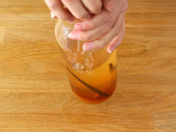 Rum yang disusun dengan vanila dan kayu manis - Persiapan langkah 3