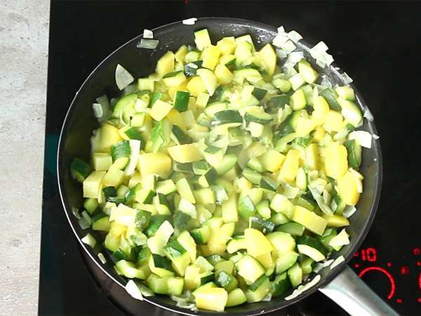 Pai gembala vegan dengan cukini dan tahu - Persiapan langkah 4