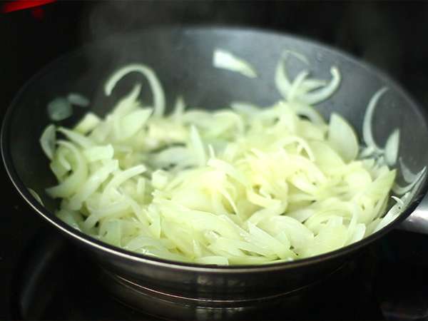 Flammekueche, kue tart flambé Alsatian - Persiapan langkah 4