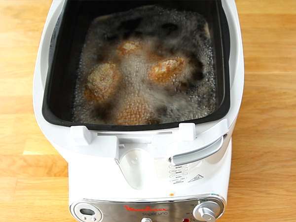 Telur Scotch - telur dilapisi tepung roti ala Skotlandia - Persiapan langkah 4