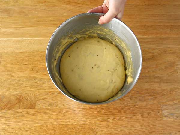 Mouna, brioche Paskah tradisional - Persiapan langkah 4