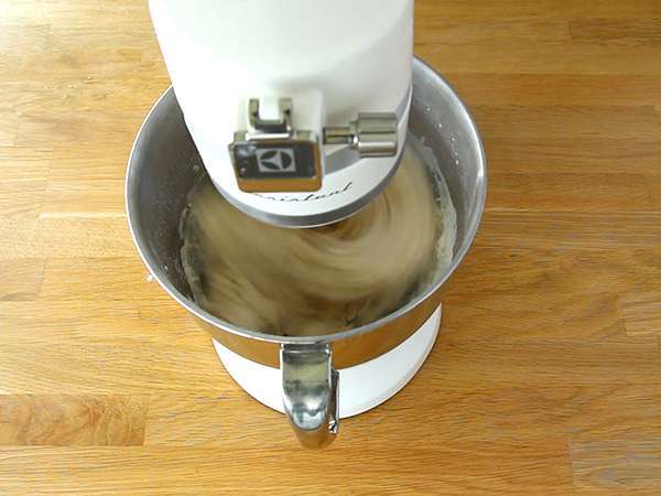 Roti burger buatan sendiri - Persiapan langkah 2