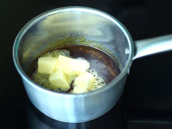 Karamel mentega asin yang cepat dan mudah - Persiapan langkah 2